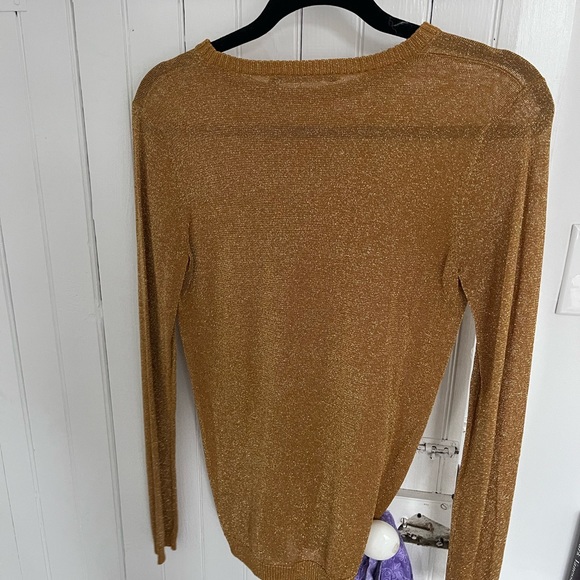 JBRAND Top - Picture 7 of 7